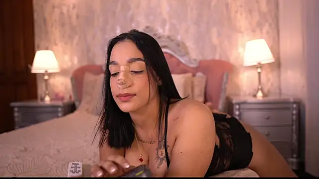 AngelineConnor online show from November 6, 2025, 9:19 pm