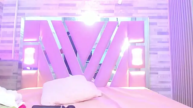 amberr sweett69 online show from March 29, 2026, 6:53 pm