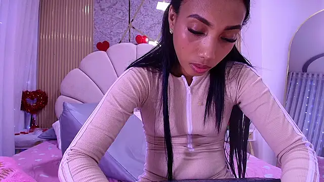 nata luna online show from February 9, 2026, 7:12 pm