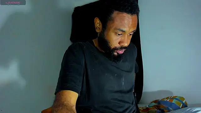 KaelMoreau online show from October 19, 2025, 9:56 am