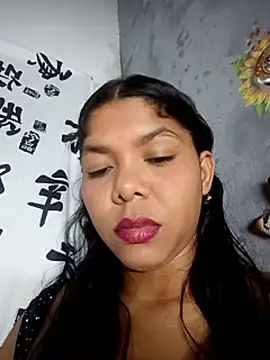 Snapshot of DIORA_Latina chatting on May 29, 2026, 3:56 am DIORA Latina online show from May 29, 2026, 3:56 am