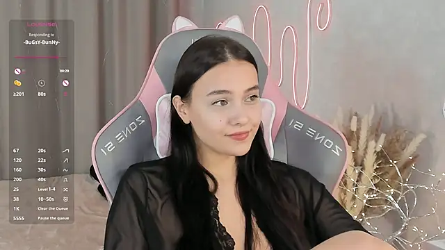 Snapshot of _Sweetie_ chatting on March 22, 2025, 2:03 pm  Sweetie  online show from March 22, 2025, 2:03 pm