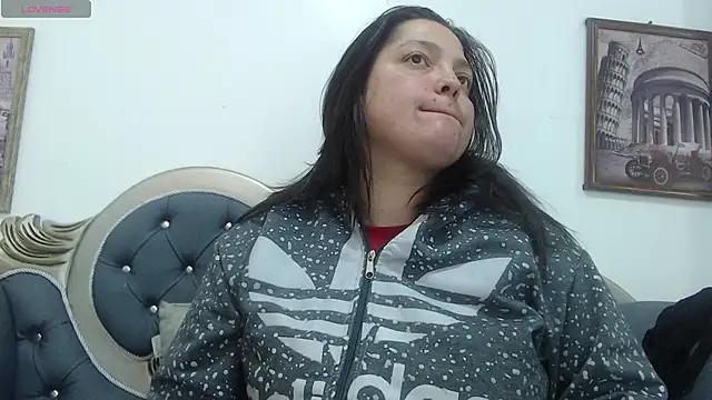 KataleyaStiward online show from January 6, 2026, 1:26 pm