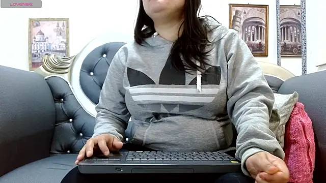 Snapshot of KataleyaStiward chatting on May 27, 2026, 12:56 pm KataleyaStiward online show from May 27, 2026, 12:56 pm