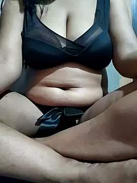Snapshot of Banee_bunnyLIVE chatting on March 23, 2026, 8:41 pm Banee bunnyLIVE online show from March 23, 2026, 8:41 pm