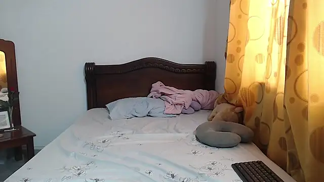 Snapshot of StormiHills chatting on January 11, 2026, 8:49 pm StormiHills online show from January 11, 2026, 8:49 pm