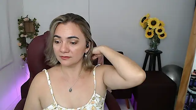 Snapshot of Ghada_milf chatting on May 15, 2026, 11:36 pm Ghada milf online show from May 15, 2026, 11:36 pm