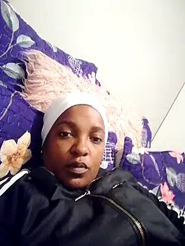 Snapshot of Amberbela chatting on September 25, 2025, 5:19 pm Amberbela online show from September 25, 2025, 5:19 pm