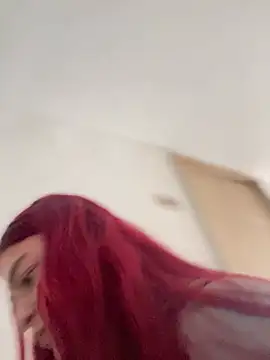 MiaLujan  online show from April 5, 2026, 12:56 pm