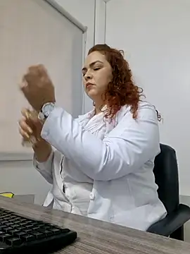 doctora-danna online show from October 30, 2025, 12:36 pm