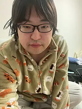 Snapshot of yuuki198912 chatting on December 21, 2025, 6:48 am yuuki198912 online show from December 21, 2025, 6:48 am