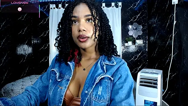 Hillary queen online show from September 28, 2025, 12:56 pm