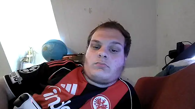 Nicolasjlhkjzl online show from June 17, 2026, 5:23 pm
