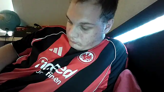 Nicolasjlhkjzl online show from July 29, 2026, 1:21 pm