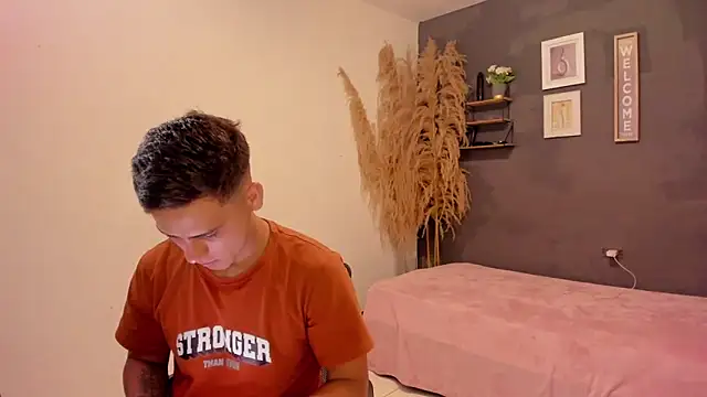 JANER 03 online show from September 23, 2025, 7:32 pm