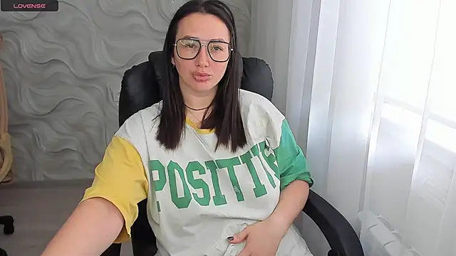 Kendra SXY online show from November 22, 2025, 7:51 am