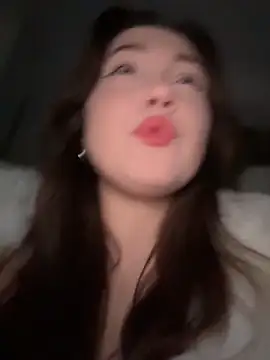 Peachy Dream online show from November 24, 2025, 6:19 pm