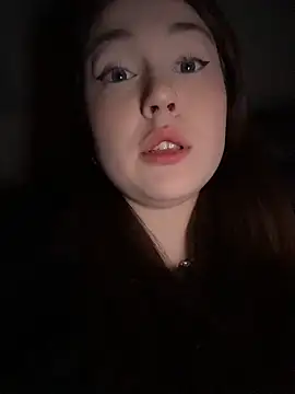 Snapshot of Peachy_Dream chatting on March 7, 2026, 6:24 pm Peachy Dream online show from March 7, 2026, 6:24 pm