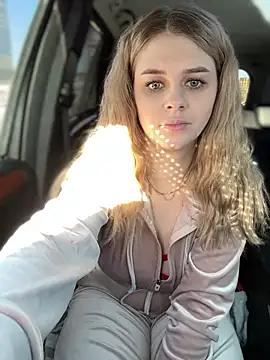 Love Bri online show from March 15, 2025, 8:26 am