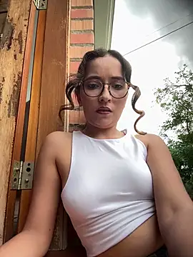 Snapshot of Penelope-Hot chatting on April 22, 2026, 9:10 pm Penelope-Hot online show from April 22, 2026, 9:10 pm