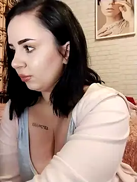 AdelinaJude online show from February 12, 2025, 2:10 pm