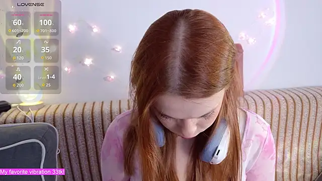 ValBae online show from November 20, 2025, 8:53 pm