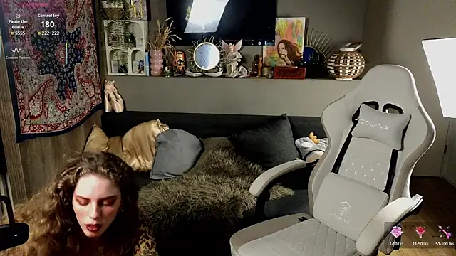 AyreenMoore online show from September 22, 2025, 8:48 pm