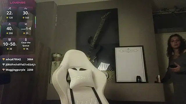 AyreenMoore online show from March 22, 2026, 7:04 pm