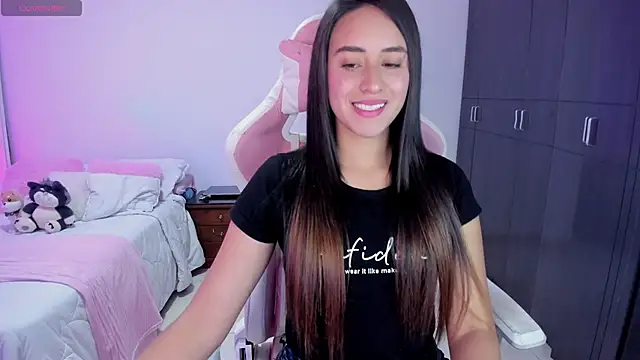 Snapshot of Tinylottie chatting on October 18, 2025, 12:23 am Tinylottie online show from October 18, 2025, 12:23 am