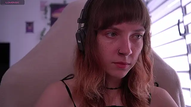 juliapie online show from September 19, 2025, 7:01 am