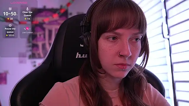 Snapshot of juliapie chatting on March 4, 2026, 10:01 am juliapie online show from March 4, 2026, 10:01 am