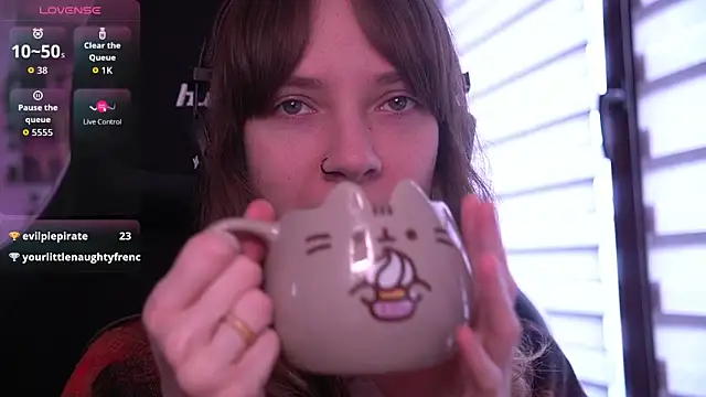 Snapshot of juliapie chatting on January 15, 2026, 10:07 am juliapie online show from January 15, 2026, 10:07 am