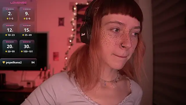 juliapie online show from December 11, 2024, 1:26 am