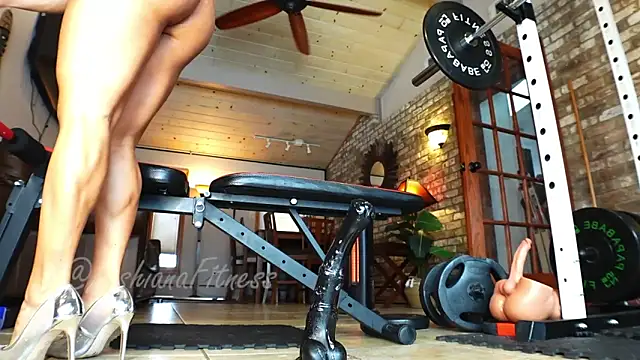 Snapshot of LushianaFitness chatting on January 10, 2025, 8:37 pm LushianaFitness online show from January 10, 2025, 8:37 pm