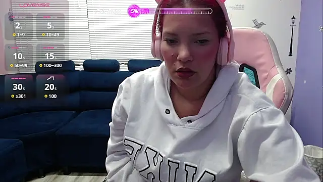 brithany smiith  online show from February 2, 2025, 12:40 am