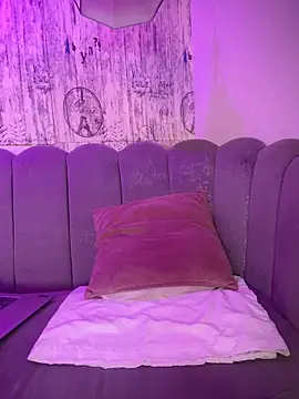 AbyThompson online show from March 14, 2026, 4:46 pm