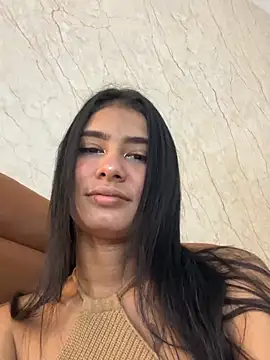 LaurenRodriiguez online show from January 10, 2026, 12:33 pm