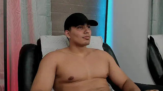 Snapshot of JamesGraay chatting on December 20, 2025, 8:17 am JamesGraay online show from December 20, 2025, 8:17 am