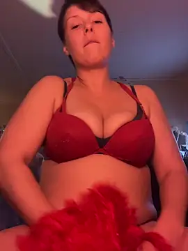 Snapshot of KatieBARBiE98 chatting on January 8, 2025, 4:23 am KatieBARBiE98 online show from January 8, 2025, 4:23 am