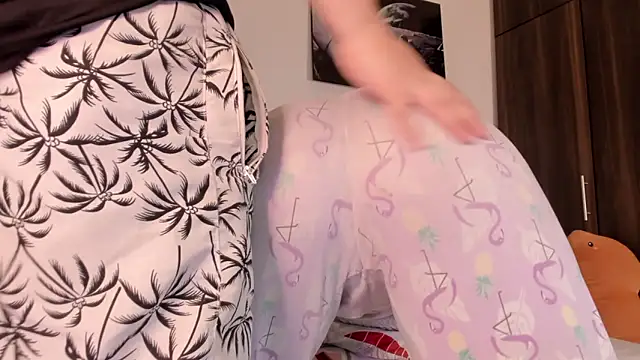 HarleyRedd online show from March 29, 2026, 6:37 am