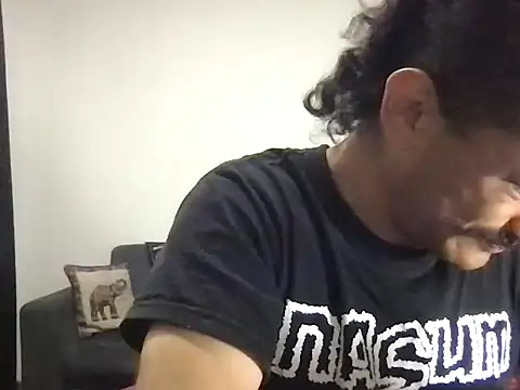 HorrorotikA online show from April 16, 2026, 9:39 pm