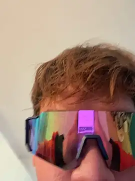 Snapshot of calleaaaa chatting on November 5, 2025, 10:18 am calleaaaa online show from November 5, 2025, 10:18 am