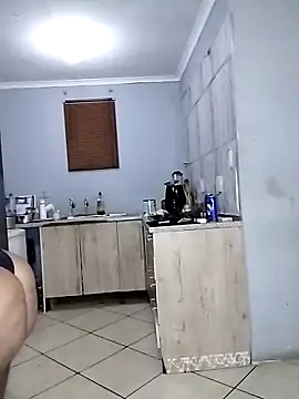 MelStar18xxx online show from November 4, 2025, 11:30 pm