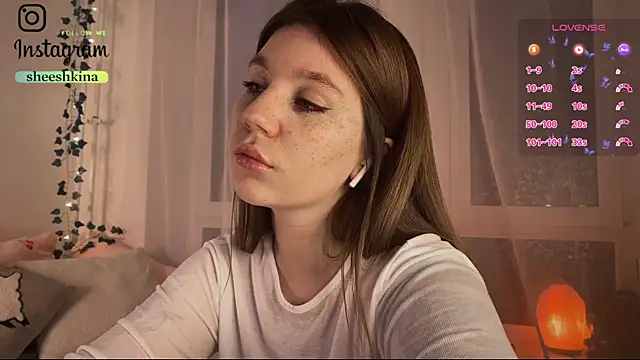 Snapshot of somejgirl chatting on January 24, 2025, 2:08 pm somejgirl online show from January 24, 2025, 2:08 pm