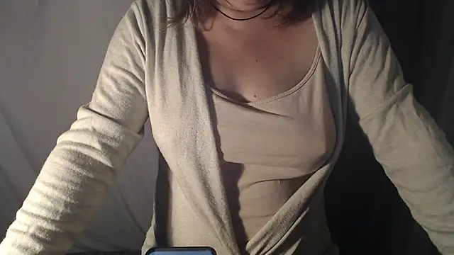 1BECHA1 online show from October 1, 2025, 4:11 pm