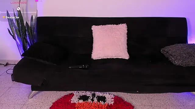 AlanaJohnson  online show from January 28, 2025, 10:45 pm