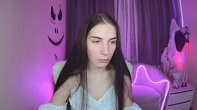 Snapshot of NikaStark_ chatting on October 24, 2025, 6:29 pm NikaStark online show from October 24, 2025, 6:29 pm