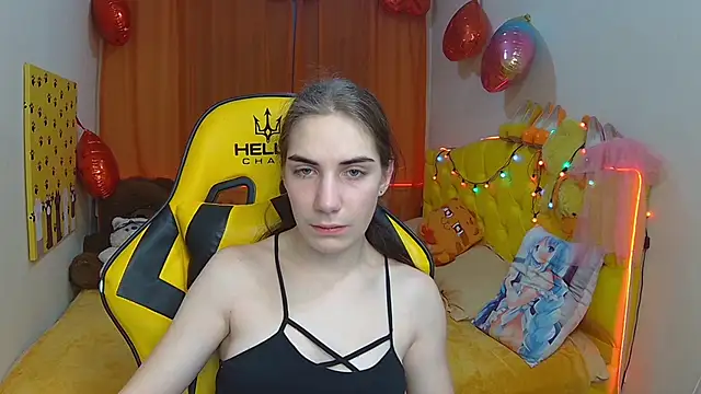 Snapshot of NikaStark_ chatting on March 13, 2025, 1:32 am NikaStark online show from March 13, 2025, 1:32 am