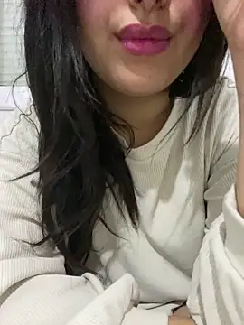 yassminsexy22 online show from January 12, 2025, 12:12 pm