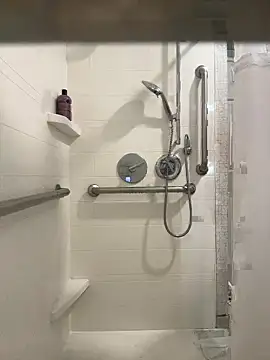 Snapshot of UtopianMisfit1 chatting on March 1, 2026, 4:51 pm UtopianMisfit1 online show from March 1, 2026, 4:51 pm